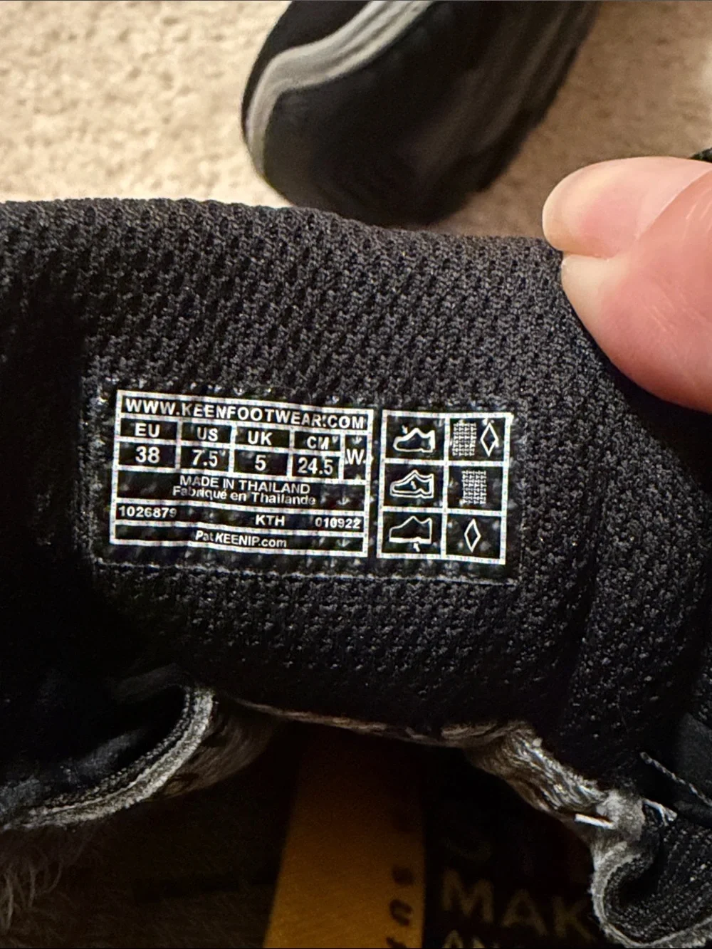 Keen Women's Black Athletic Lace-Up Sneakers